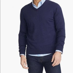 Men’s V-neck Navy Blue Sweater